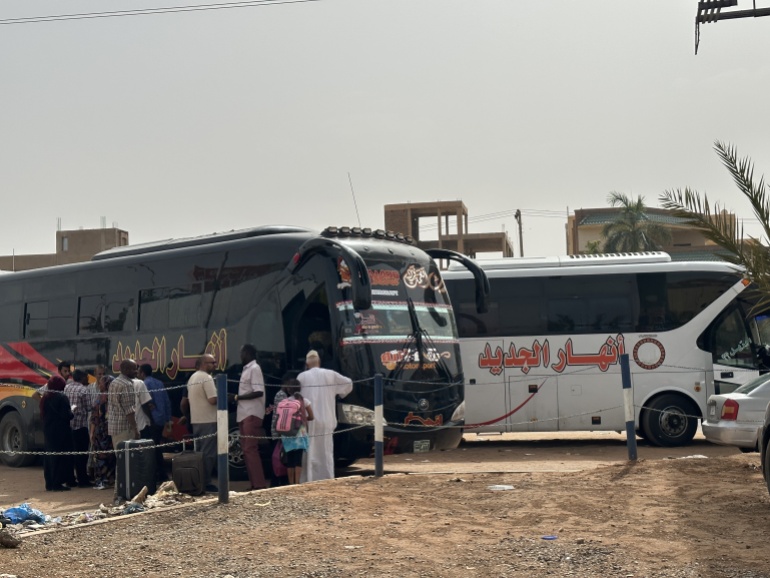 Sudanese citizens continue to depart from the region due to clashes in Khartoum