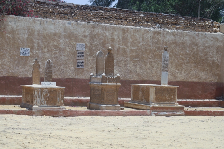 حوش الشيخ محرم الذي توجد به المقبرة (الجزيرة نت)